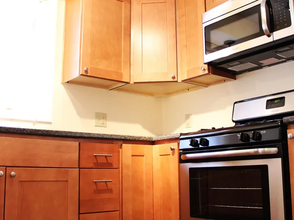 359 St Paul St, 359 St Paul St APT 4, Burlington, VT 05401