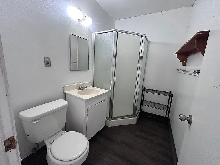 710 Normal Ave — Photo 4