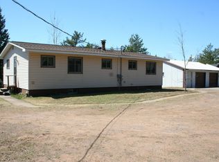 19 Dove Ln, Ishpeming, MI 49849