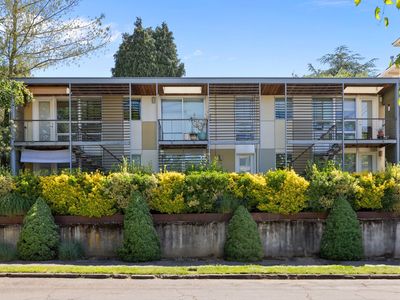 1310 SE 14th Ave, Portland, OR, 97213