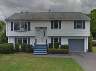 26 Reilly Dr, Randolph, MA 02368