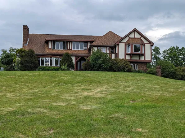 7 Grissom Lane, Claremont, NH 03743