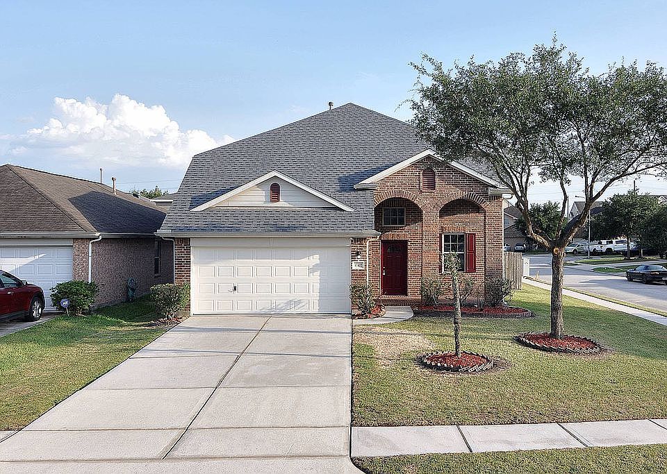 1st image of 10402 Kentington Oak Dr