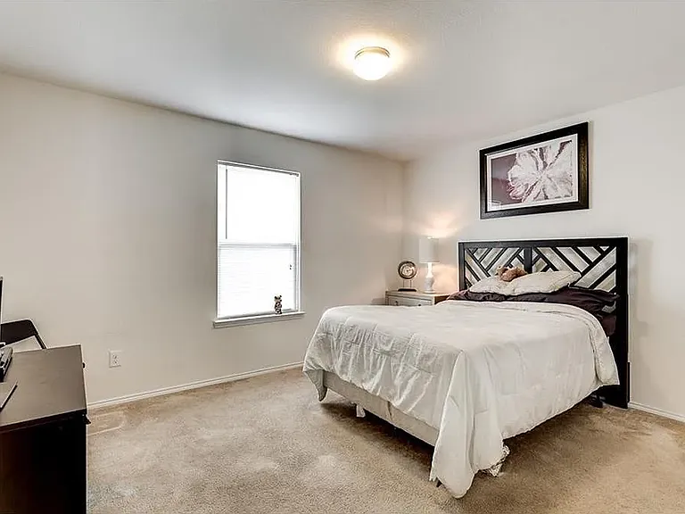 2205 Sims Dr — Photo 12