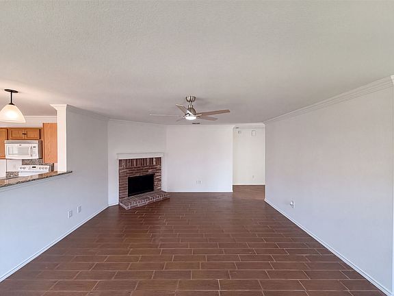 3rd image of 6200 Saint James Pl