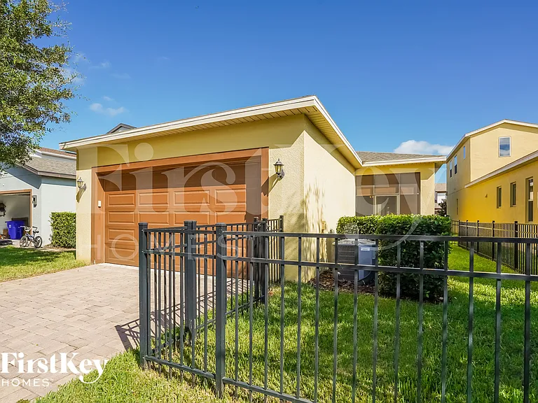 16984 Tradewind Point — Photo 14