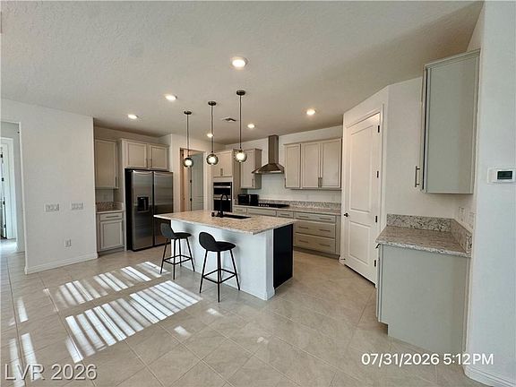 5th image of 2239 Arrington Ave