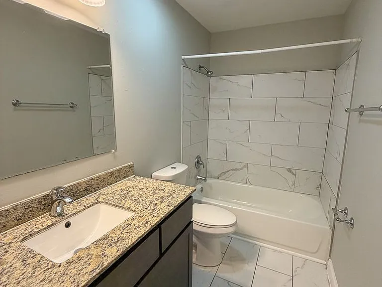 5324 SW 88th Ct — Photo 15