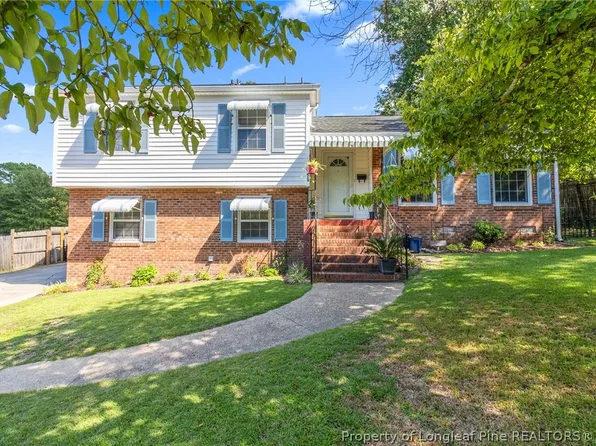 459 Grayton Pl, Fayetteville, NC 28311
