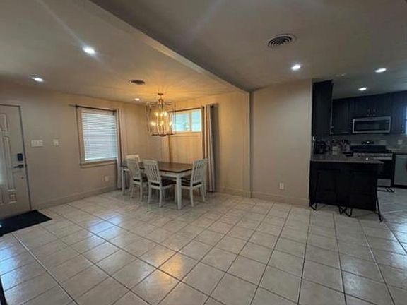 4th image of 3512 Lake Villa Dr