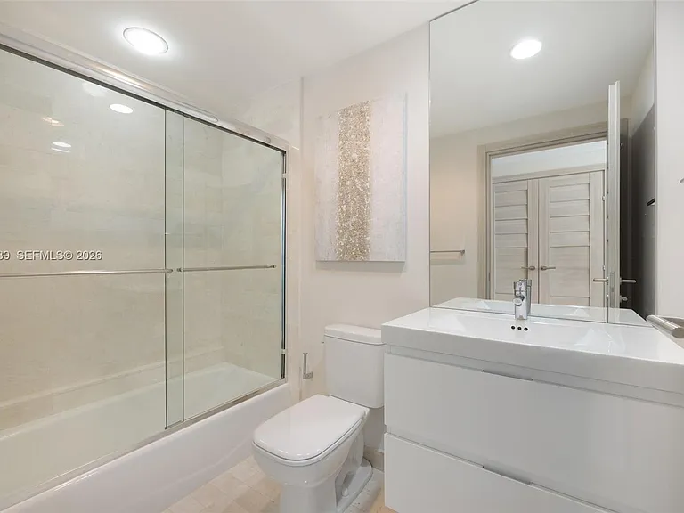 17301 Biscayne Blvd #2009 — Photo 6