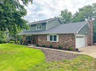 7502 S Hill Creek Rd, Columbia, MO 65203