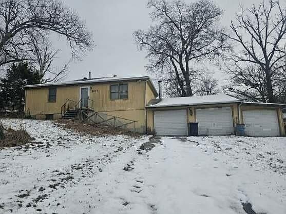 1st image of 2917 Stark Ave
