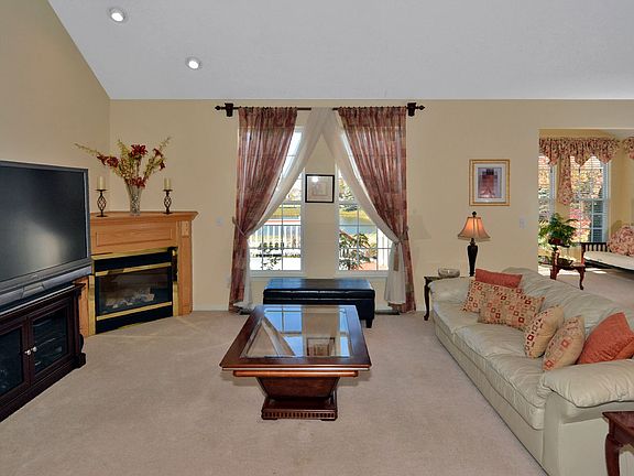 3rd image of 5600 E Breezeway Dr
