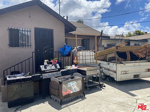 3rd image of 1133 W 89th St