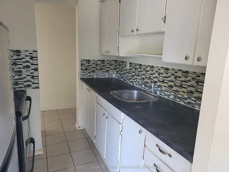 251 Liberty St N #3 — Photo 4