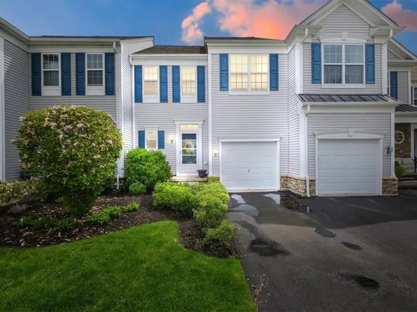22 Brighton Drive #2204, Newburgh, NY 12550