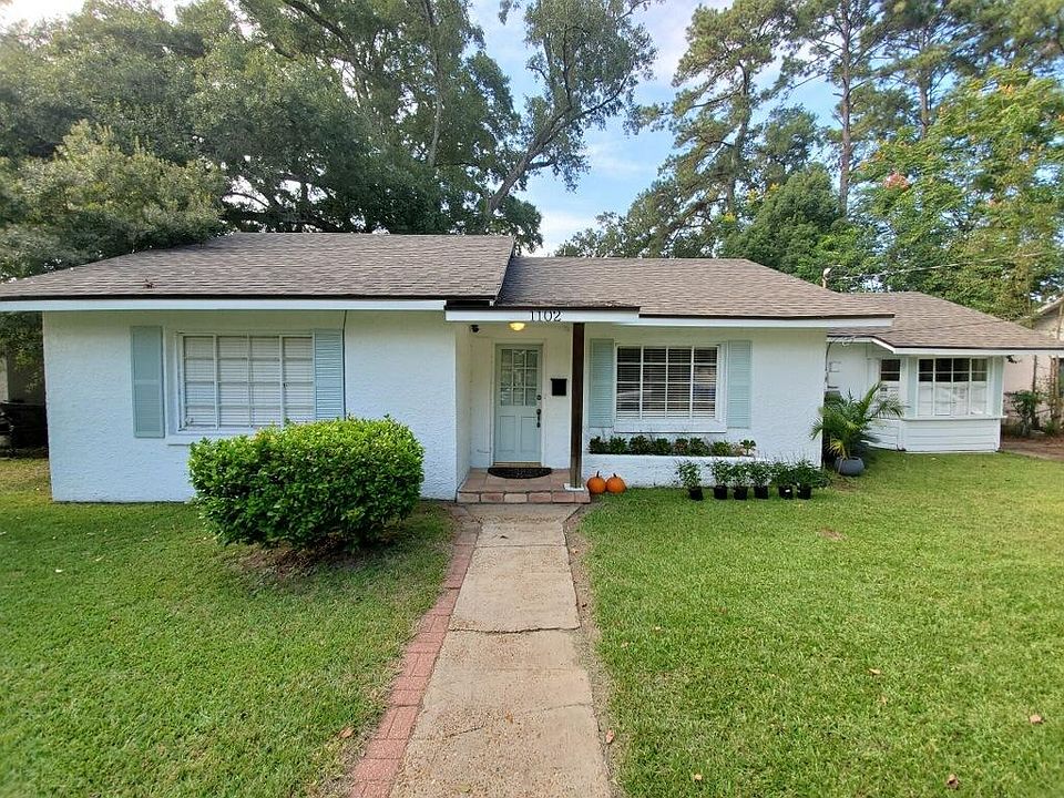 1st image of 1102 Oaklawn Ave