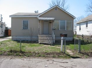 2018 4th St, Madison, IL 62060