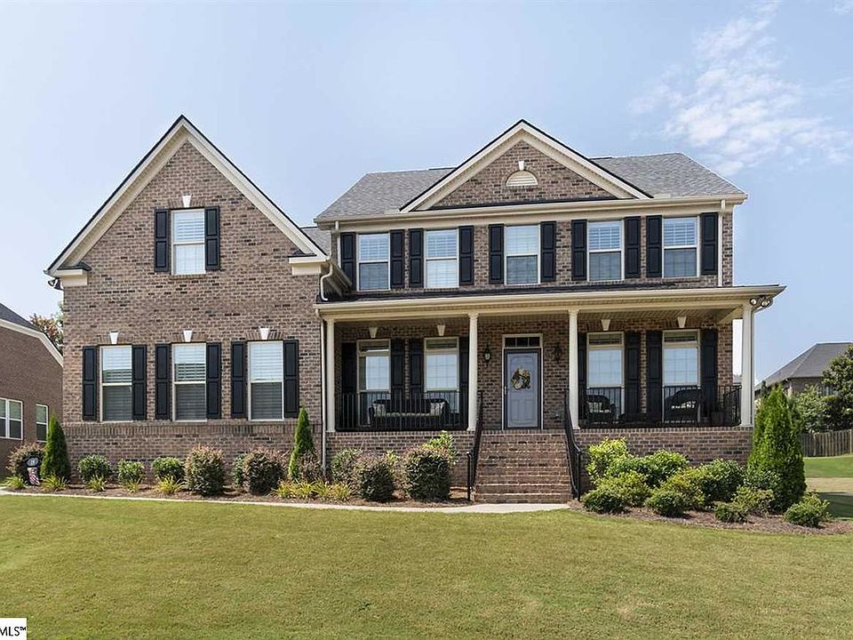 1st image of 19 Chicora Wood Ln