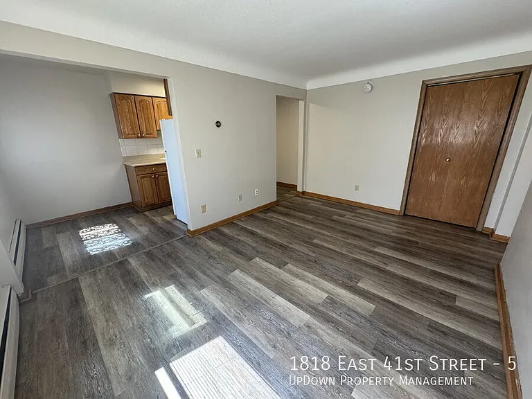 1818 E 41st St #5 — Photo 12