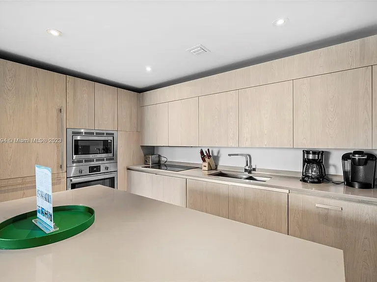4111 S Ocean Dr #1406 — Photo 11