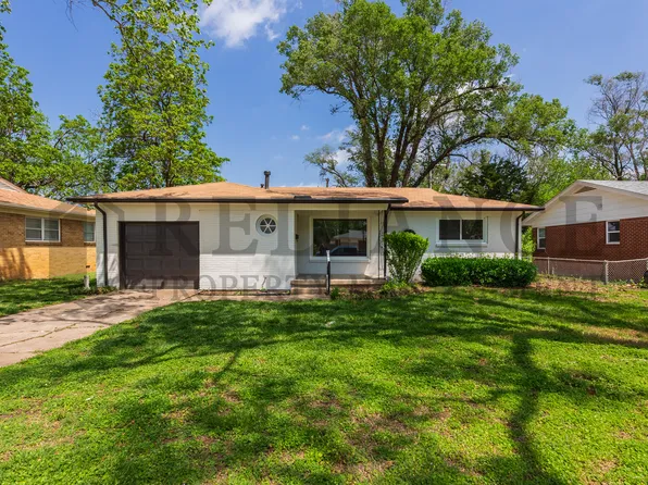 416 Alexander Dr, Haysville, KS 67060