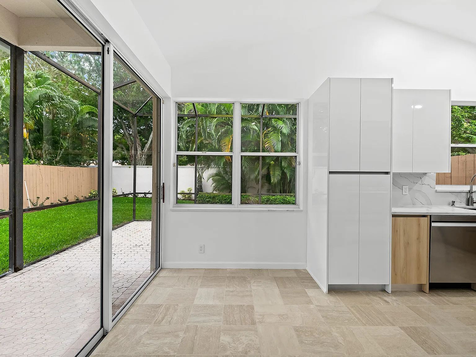 2 bed, 2.0 bath, 1717 sqft, $4,500 — Photo 3