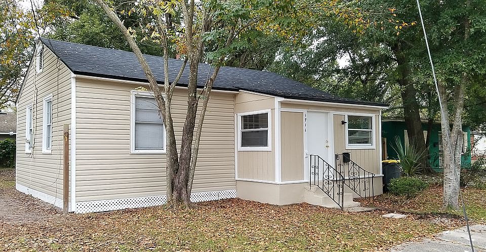 1st image of 1711 W 24th St