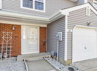 26 Redwood Dr, Eatontown, NJ 07724