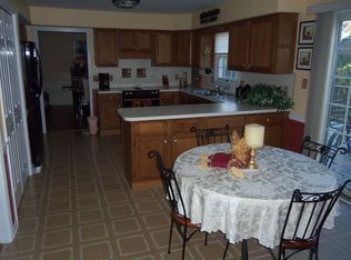 431 Cherokee Dr, Mechanicsburg, PA 17050