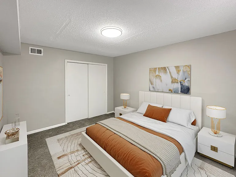 Valley Creek Apartments — Photo 6