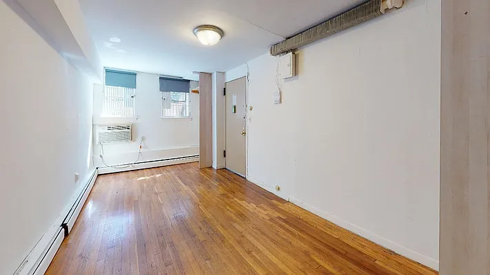 Rented by Bond New York | media 19