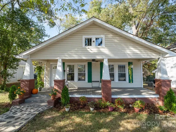 1010 Pryor St, Charlotte, NC 28208