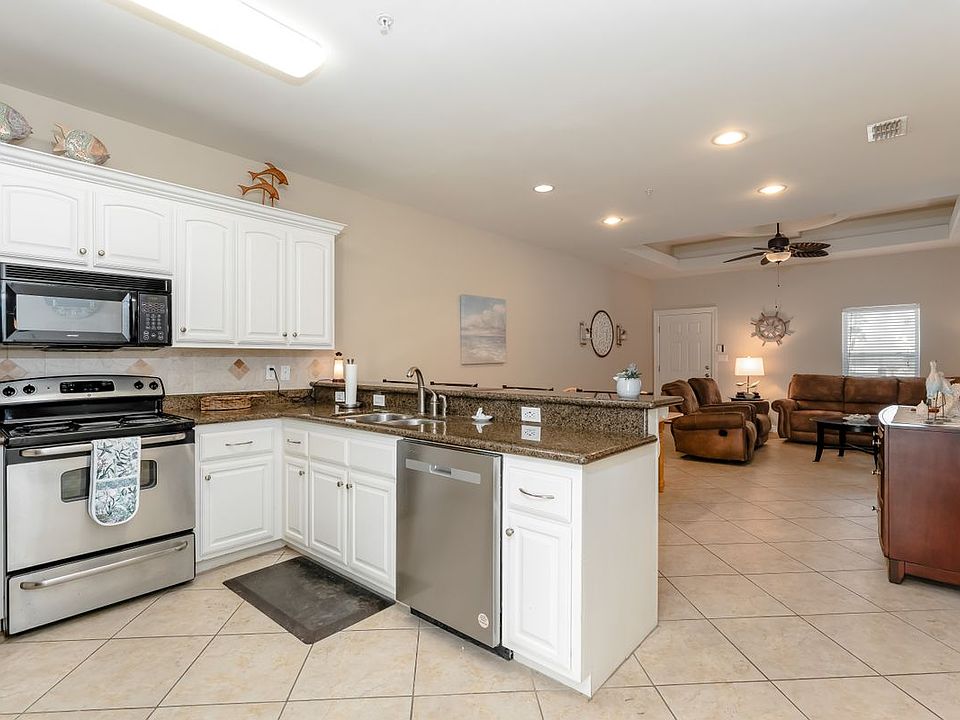 2nd image of 109 W Cora Lee Dr #10