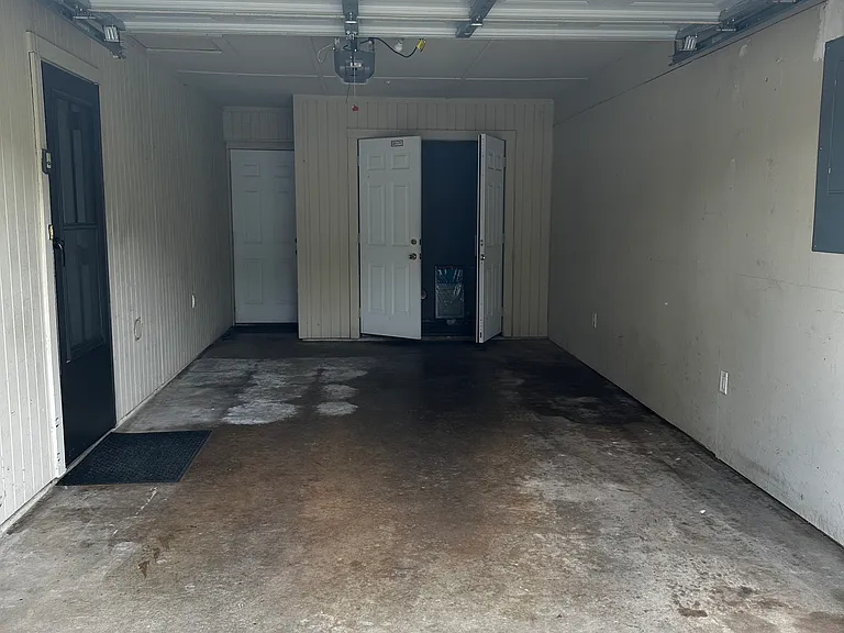 2124 Bandera Dr — Photo 7