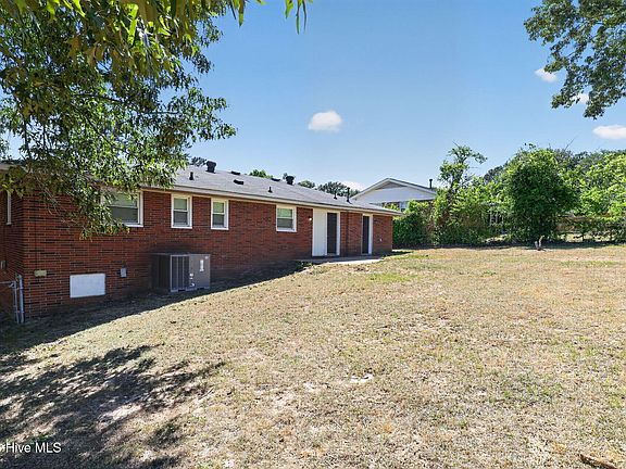 5th image of 313 Belair Road