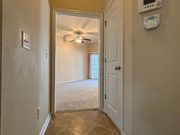 3rd image of 116 Waterstone Ln