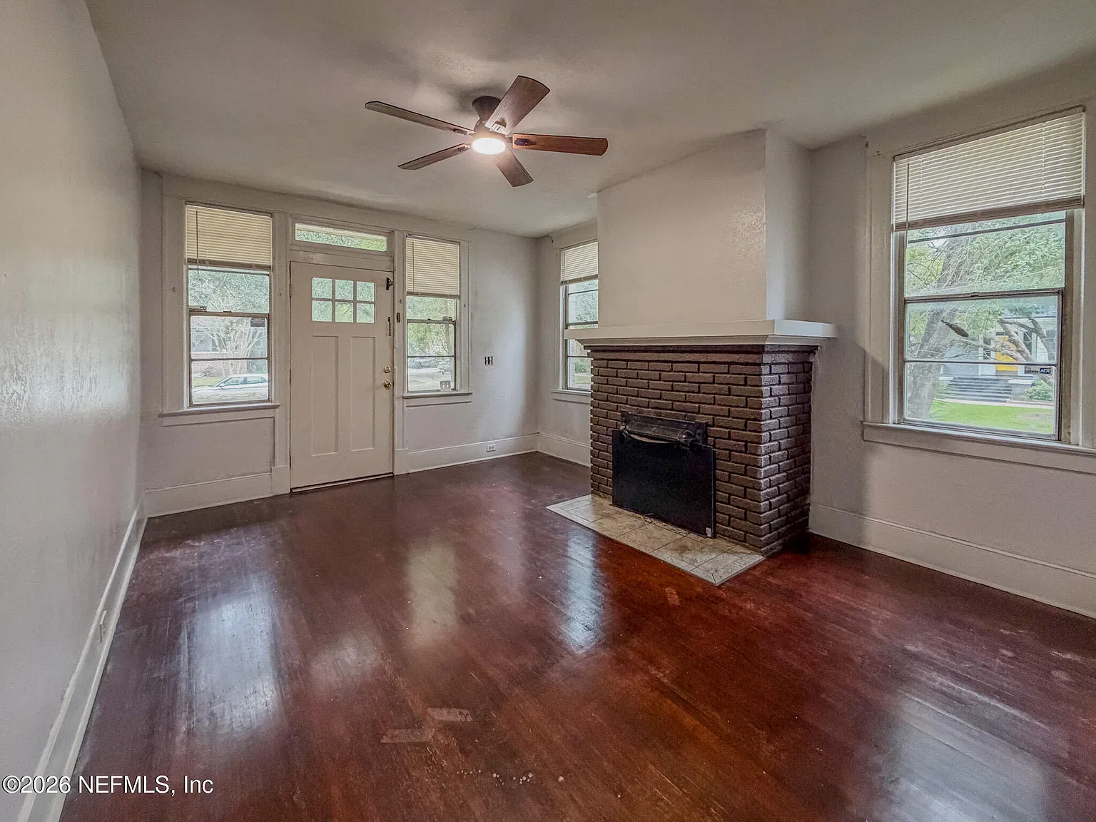2 bed, 1.0 bath, 1000 sqft, $1,495 — Photo 3