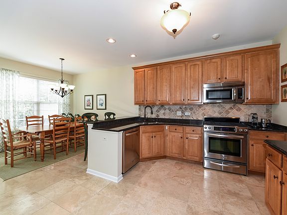 5th image of 6283 Edgebrook Ln E