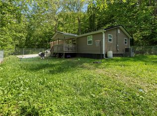 7000 Blue Sulphur Rd, Ona, WV 25545