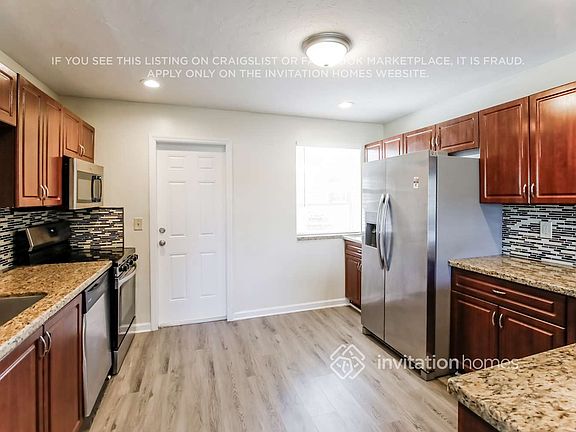 5th image of 3780 SW 16th Pl