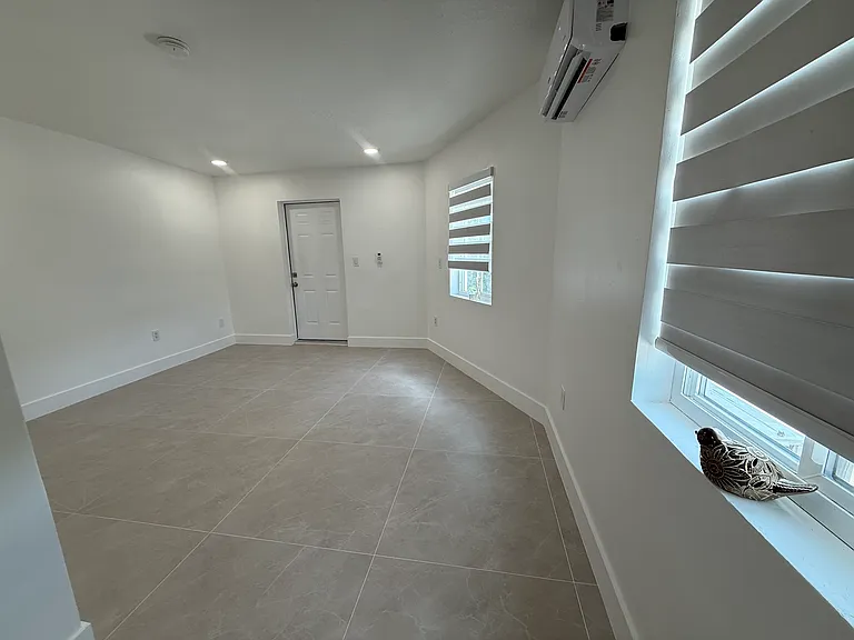Miller Dr — Photo 2