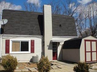 1225 Cardinal Dr, Breinigsville, PA 18031