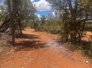 32941 Montecito Ln, Seligman, AZ 86337