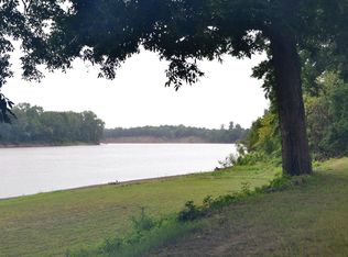 703 Snead Loop, De Valls Bluff, AR 72041