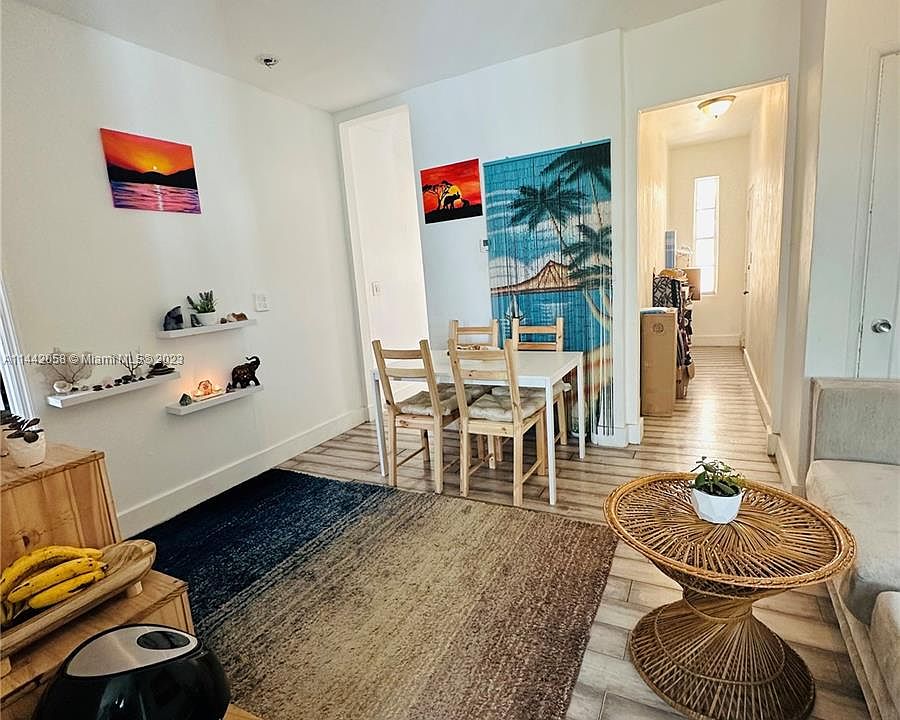 1st image of 752 Euclid Ave #3