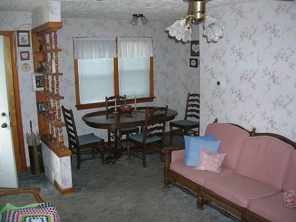 5th image of 2536 Kirby Ave NE