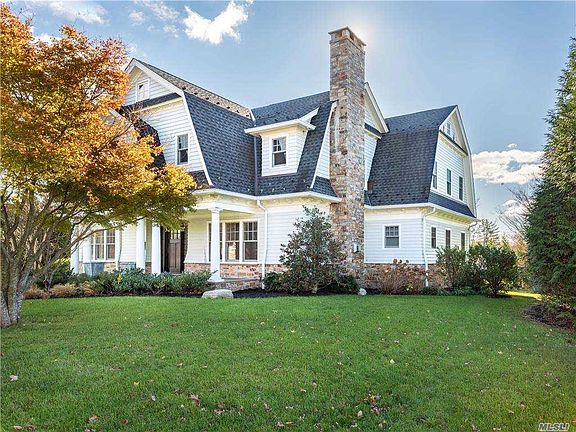 2nd image of 134 Woodhill Ln