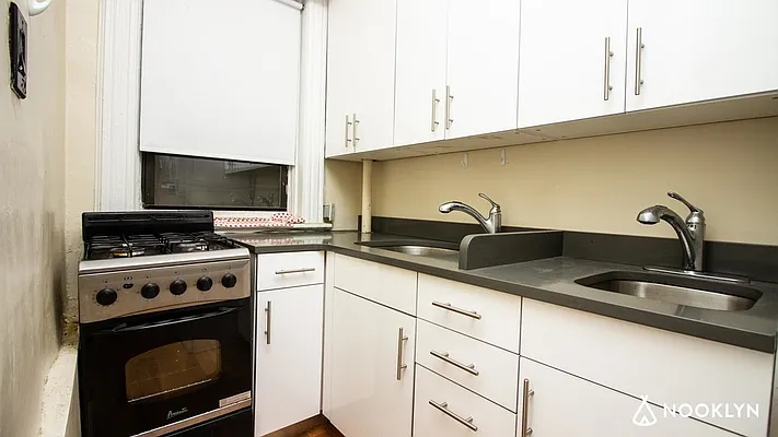 Rented by Nooklyn NYC LLC | media 20